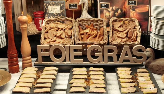 Les Grands Buffets : Buffets à volonté de cuisine traditionnelle française