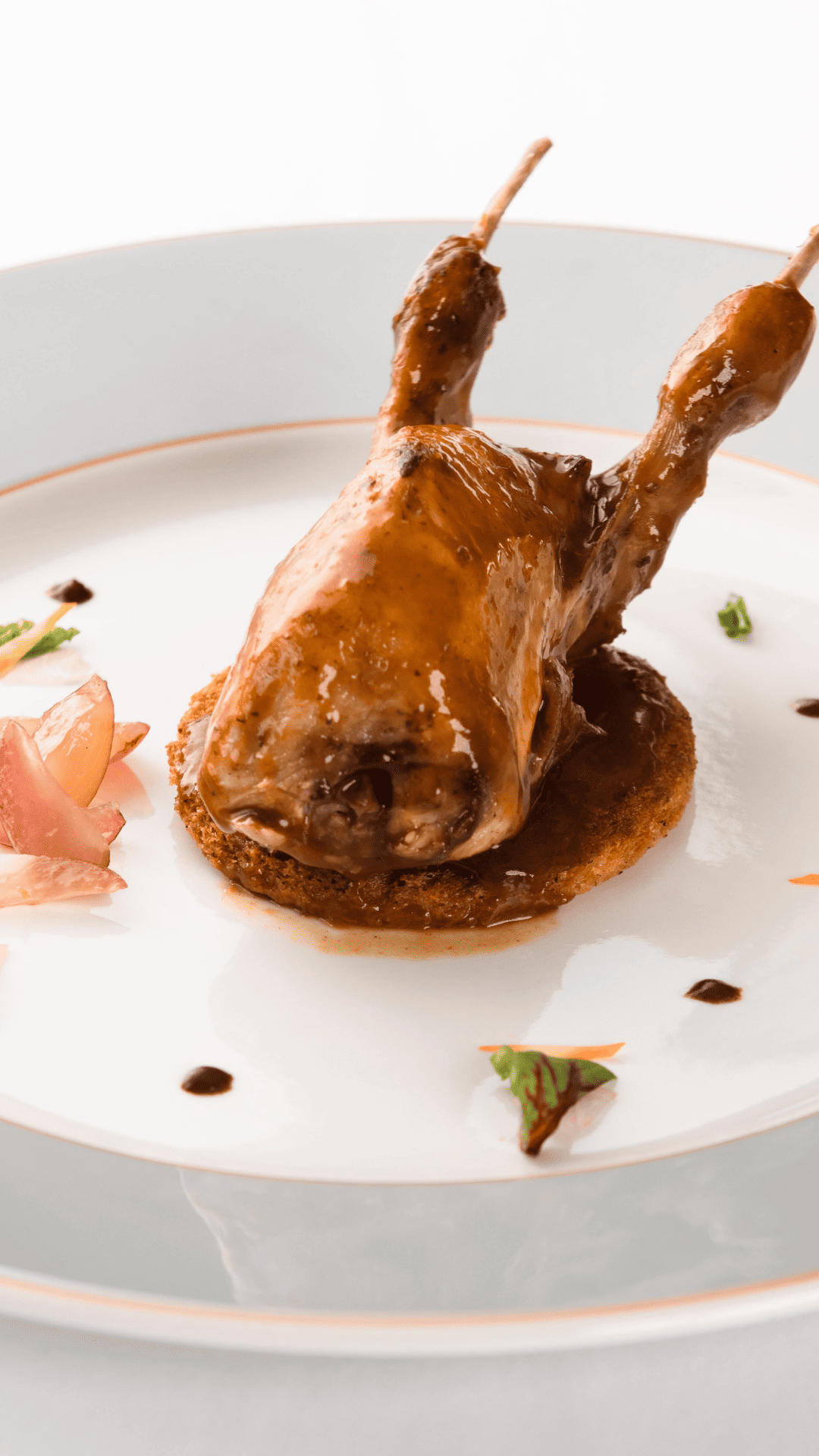 <p>La caille farcie au foie gras<br />
Inspiré du guide culinaire A. Escoffier, édition 1907</p>
